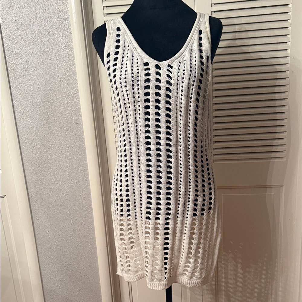 White Crochet Sleeveless Dress